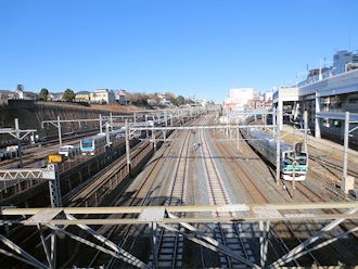 日暮里橋の上からの山手線