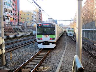 巣鴨駅