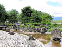 川