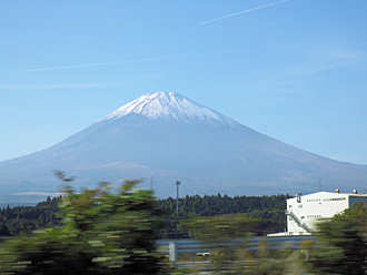 高速からの富士山