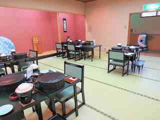 お食事会場